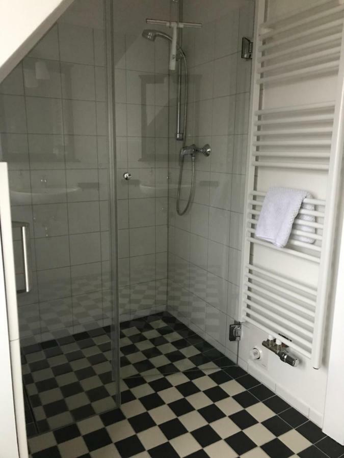 Ferienwohnungen Hebbel 胡苏姆 外观 照片