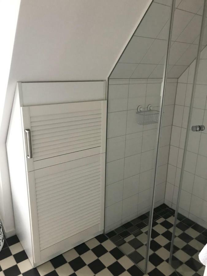 Ferienwohnungen Hebbel 胡苏姆 外观 照片